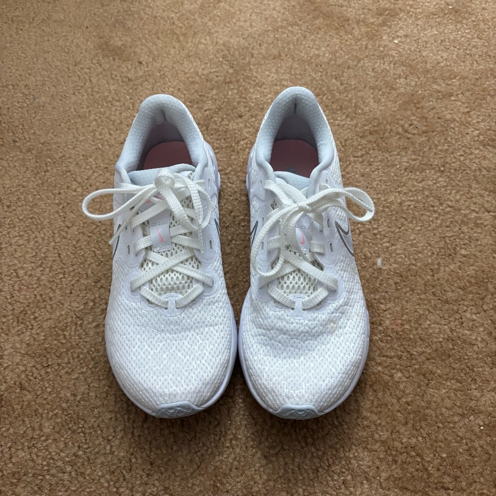 Nike Renew Women's Sneakers